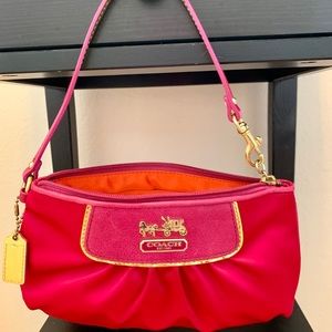 🌸Host Pick🌸Coach Pink/Gold Satin/Leather Clutch